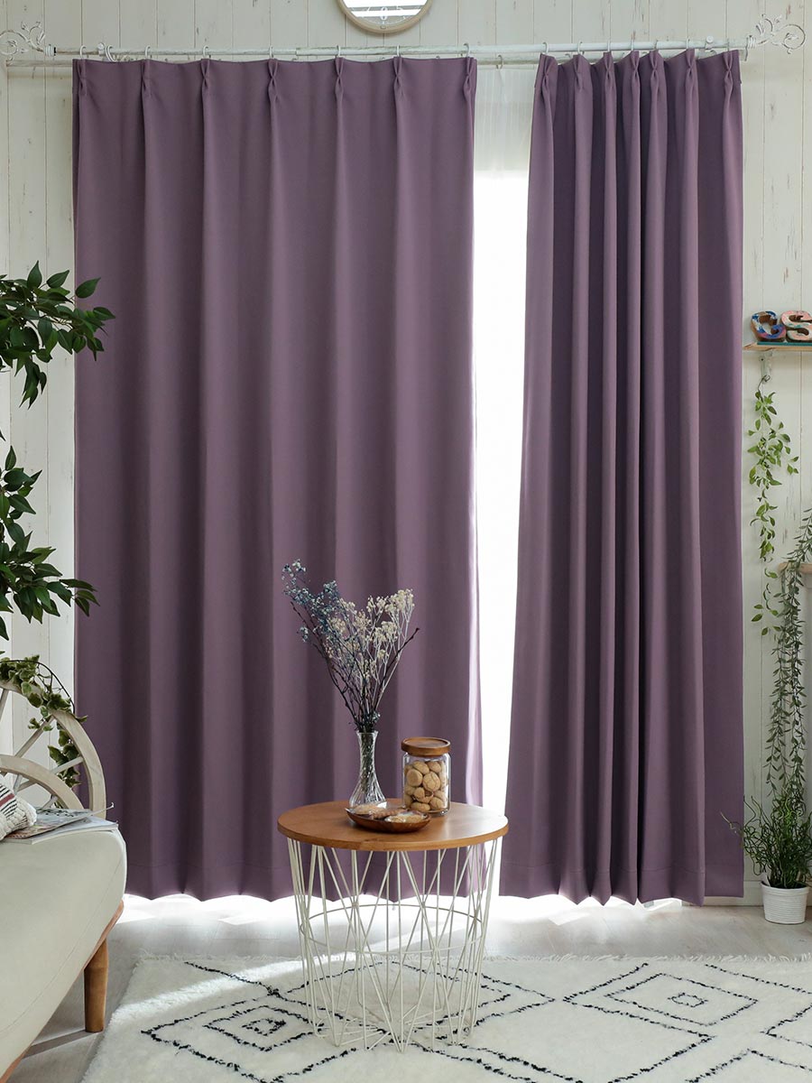 ネイビーの壁紙や部屋に合うカーテンの色