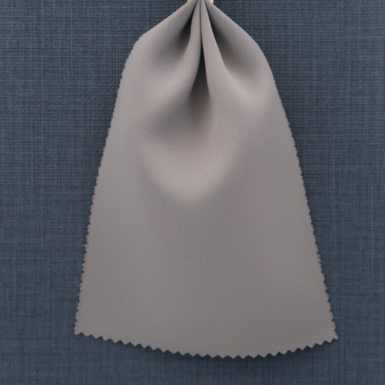 ネイビーの壁紙や部屋に合うカーテンの色