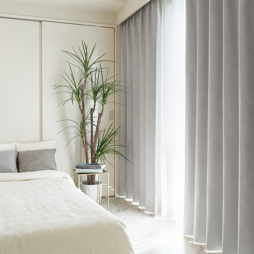 水色の壁紙・部屋に合うカーテンの色