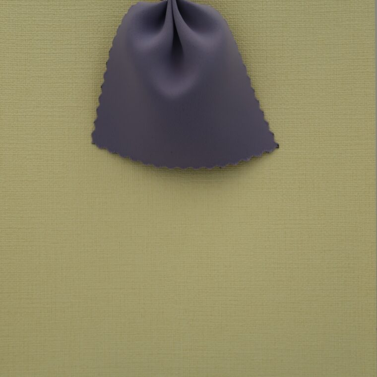 黄色の壁紙・部屋に合うカーテンの色