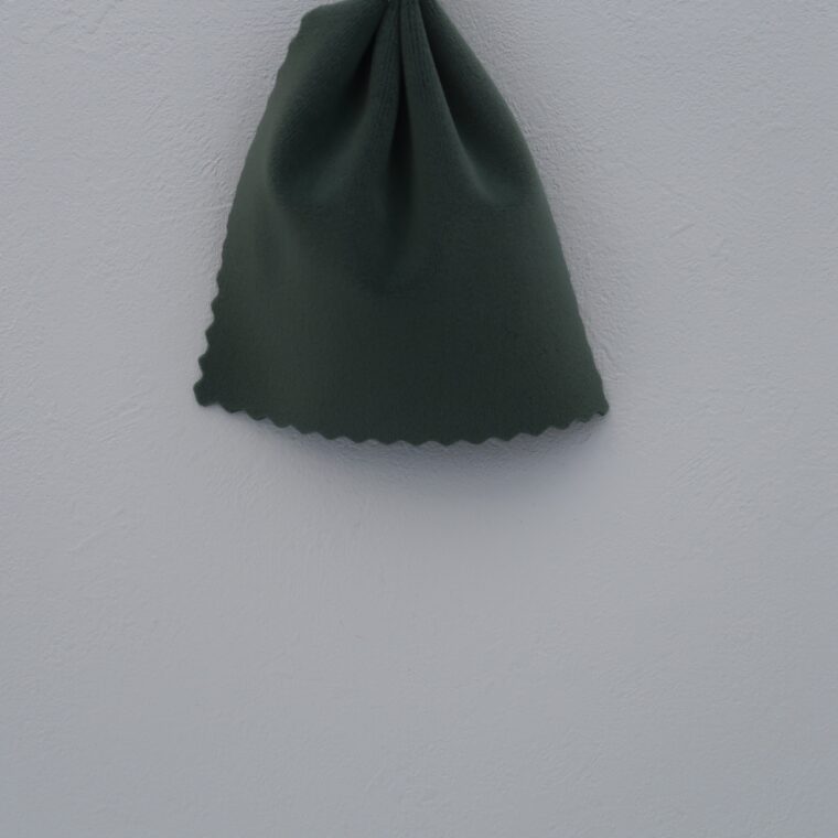 水色の壁紙・部屋に合うカーテンの色