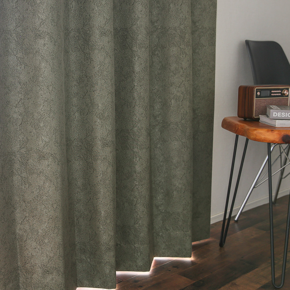 ネイビーの壁紙や部屋に合うカーテンの色