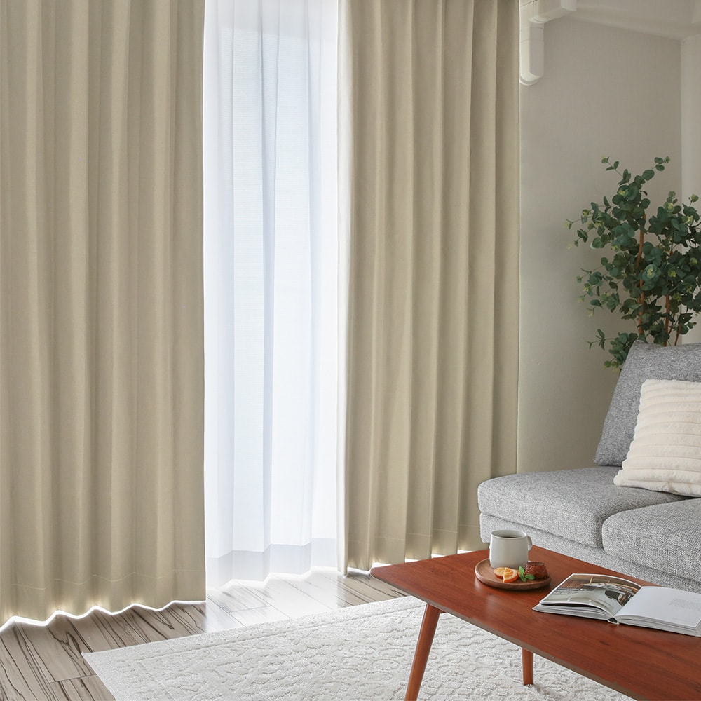 黄色の壁紙･部屋に合うカーテンの色